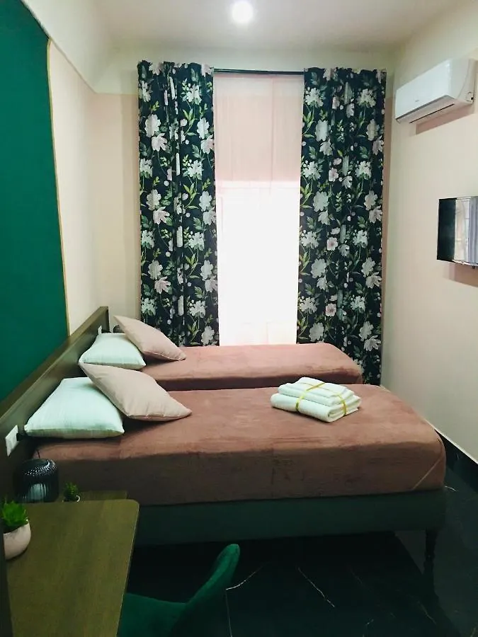 Katarios Suite Νάπολη 0*,  Ιταλία